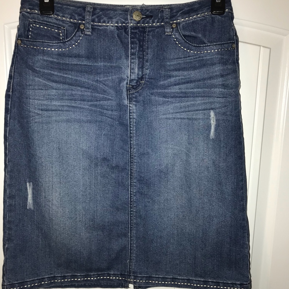 Trendy Denim Skirt